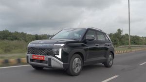   Hyundai Venue Review : కొత్తగా ముస్తాబై వచ్చిన వెన్యూ.. బడ్జెట్ ధరలో బెస్ట్ కారు కావాలా ? అయితే ఓ లుక్కేయండి