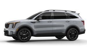 టయోటాకు వణుకు మొదలైంది! ఈ కారు వస్తే ఫార్చ్యూనర్‌ను ఎవరైనా కొంటారా?  