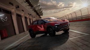 రోడ్డు మీద రేసింగ్ ఎక్స్ పీరియన్స్ కావాలా..త్వరపడండి.. కేవలం ఫస్ట్ 999 మందికే ఈ కారు కొనే ఛాన్స్ 