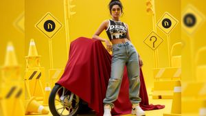 రూ.65 వేలకే ఎలక్ట్రిక్ స్కూటర్ లాంచ్.. మార్కెట్లో తుఫాను రేపబోతున్న సరికొత్త సంచలనం! 