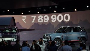 తక్కువ ధరకే అందరూ ఎదురుచూసిన కారు వచ్చేసింది.. టాటా-మారుతికి గట్టి షాక్! 