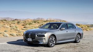 ఎవర్రా ఇండియా పేద దేశం అన్నది..మనోళ్లు ఒక్క ఏడాదే 18 వేల బీఎండబ్ల్యూలు కొనేశారు