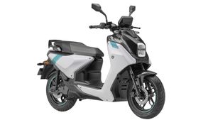 సామాన్యుల కోసం దేశంలోనే మొట్టమొదటి యమహా ఎలక్ట్రిక్ స్కూటర్ లాంచ్.. తక్కువ ధరలో ఫీచర్స్ అదిరిపోతున్నాయ్! 