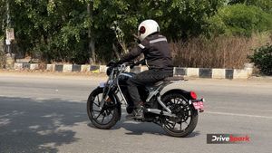 రాయల్ ఎన్‌ఫీల్డ్ ఎలక్ట్రిక్‌ బైక్ కొనాలా లేదా వద్దా? ఒక రోజు రైడ్ తర్వాత పూర్తి రివ్యూ ఇదే 