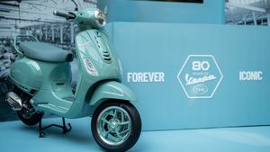 ఈ స్కూటర్ కొనగలిగితే మీరు నిజంగా లక్కీ.. అందరూ కొనలేనిది.. కేవలం కొద్దిమందికే సొంతం చేసుకునే ఛాన్స్ 