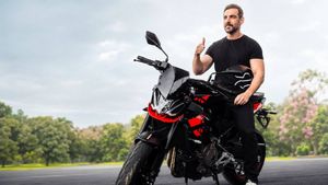 లాంగ్ రైడ్స్ చేసే వాళ్లకు ఇక పండగే పండగ.. బ్యాక్ పెయిన్ రాకుండా అప్రిలియా నుంచి సరికొత్త బైక్