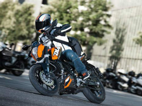 కెటిఎమ్ డ్యూక్ 200 - ఇంజన్