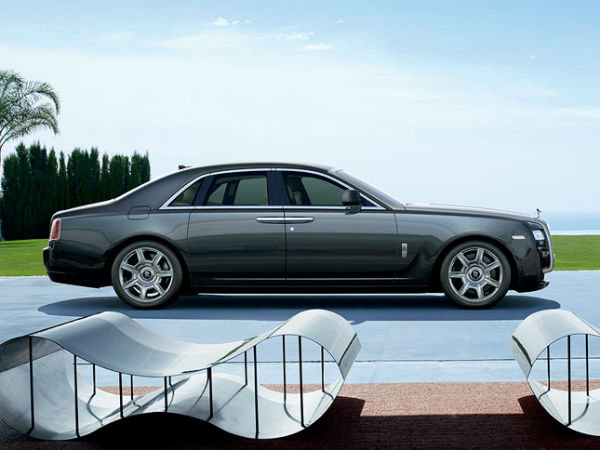 రోల్స్ రాయిస్ ఘోస్ట్