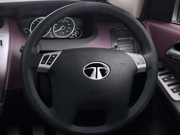 టాటా మాంజా క్లబ్ క్లాస్‌ స్టీరింగ్: