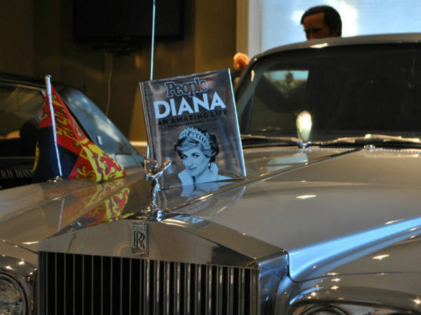 రోల్స్ రాయిస్ షాడో