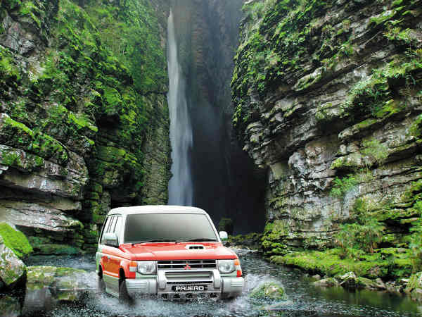 మిత్సుబిషి పాజెరో ఎస్ఎఫ్ఎక్స్