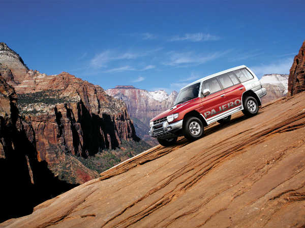 మిత్సుబిషి పాజెరో ఎస్ఎఫ్ఎక్స్