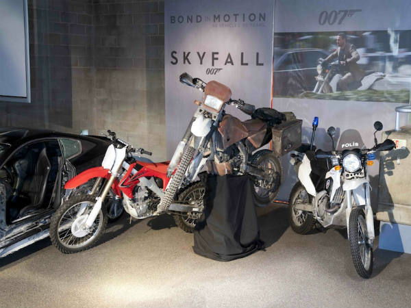 బిబిసి పిల్లలకు హోండా బైక్ దానం