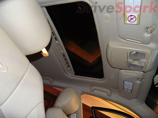 ఎలక్ట్రిక్ సన్‌రూఫ్