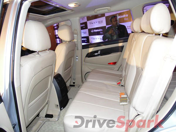 2వ వరుస సీట్లు