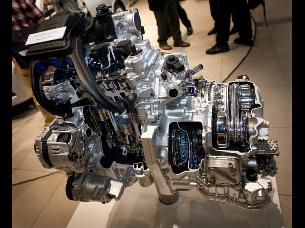 నిస్సాన్ లాటియో (నిస్సాన్ సన్నీ)