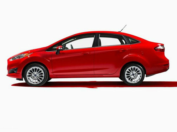 2013 ఫోర్డ్ ఫియస్టా సెడాన్