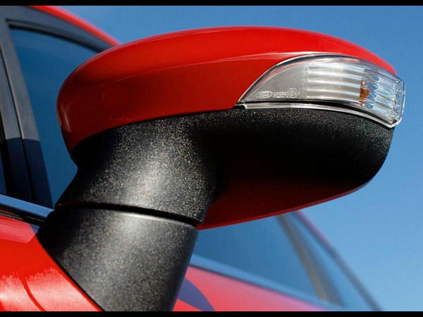 2013 ఫోర్డ్ ఫియస్టా సెడాన్