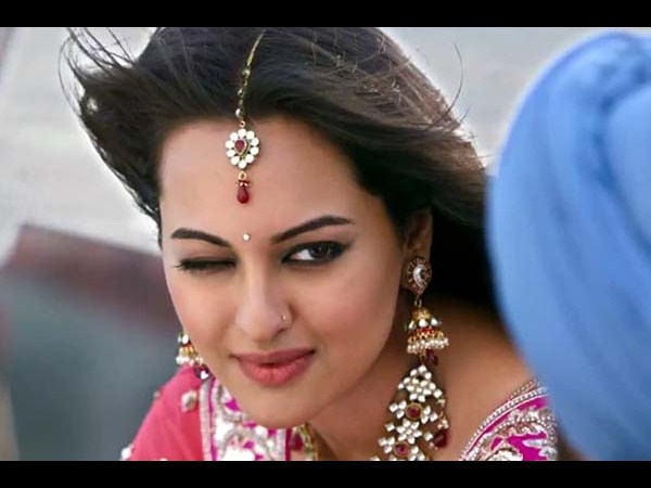 సన్ ఆఫ్ సర్దార్ - అజయ్ గేవగన్, సోనాక్షి సిన్హా