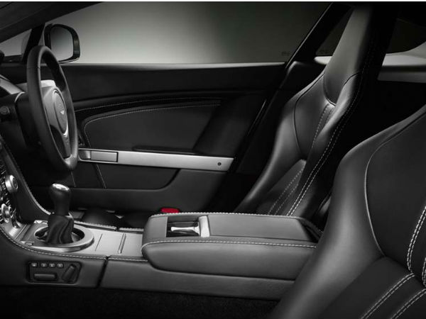 ఆస్టన్ మార్టిన్‌ వి8 వ్యాంటేజ్‌