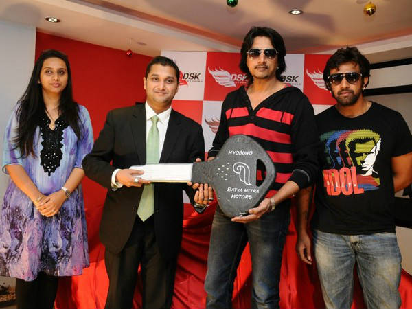 సుదీప్ - హ్యోసంగ్ ఎస్‌టి7