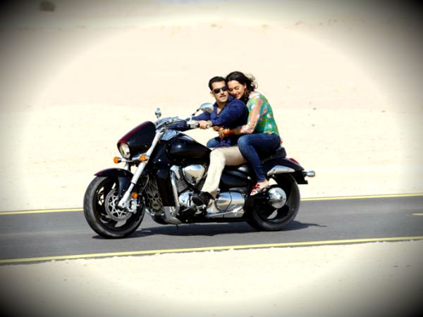 సల్మాన్ ఖాన్ - సుజుకి ఇంట్రుడర్ ఎమ్800