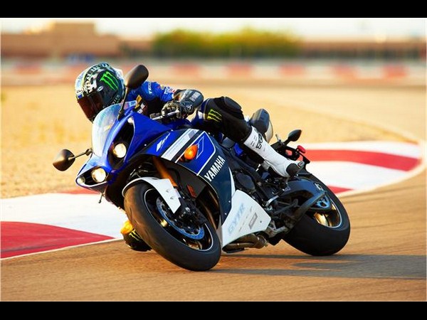 యమహా వైజెడ్ఎఫ్ ఆర్1