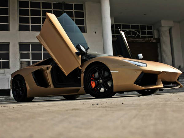 డిసి లాంబోర్గినీ అవెంటేడర్