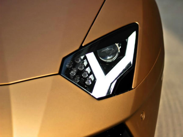 డిసి లాంబోర్గినీ అవెంటేడర్