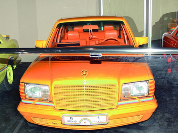 రెయిన్‌బో షేక్ మ్యూజియం - కార్ కలెక్షన్