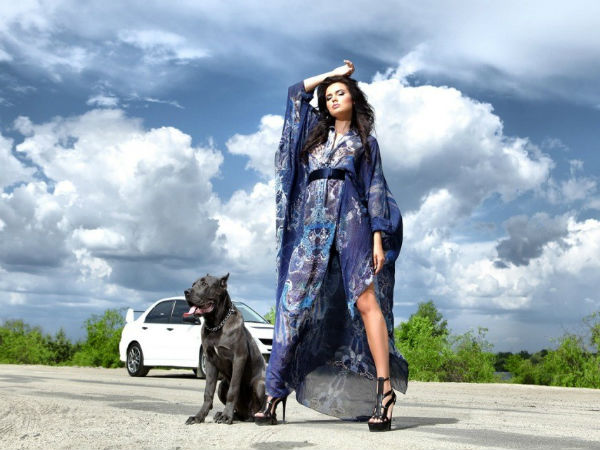 ఇన్నెసా తుష్కనోవా; ర్యాలీ కార్ డ్రైవర్ కమ్ సూపర్‌మోడల్