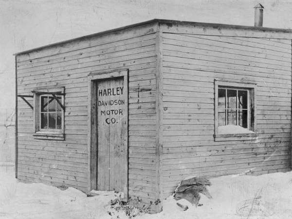 హ్యార్లీ డేవిడ్‌సన్ సత్యాలు