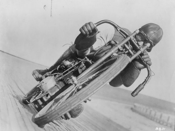 హ్యార్లీ డేవిడ్‌సన్ సత్యాలు