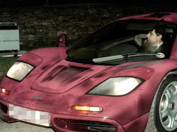 రోవన్ ఆట్కిన్‌సన్ మెక్‌లారెన్ ఎఫ్1