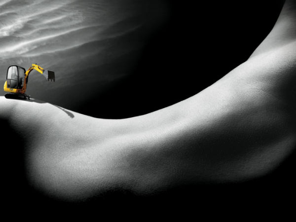 జెసిబి క్యాలెండర్ మోడల్స్