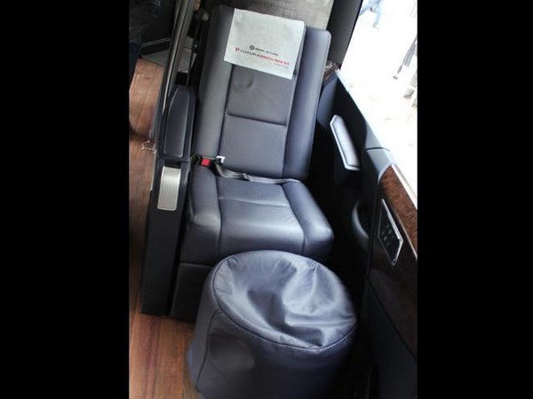 లగ్జురా మ్యాజికల్ బస్సును విడుదల చేసిన అశోక్ లేలాండ్