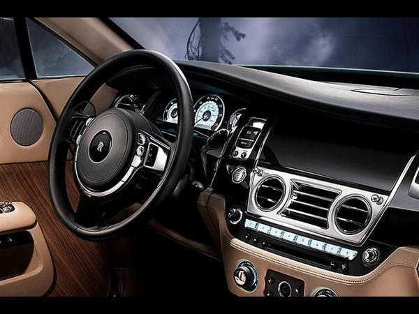 హై పెర్ఫామెన్స్ రోల్స్ రాయిస్ వ్రైత్