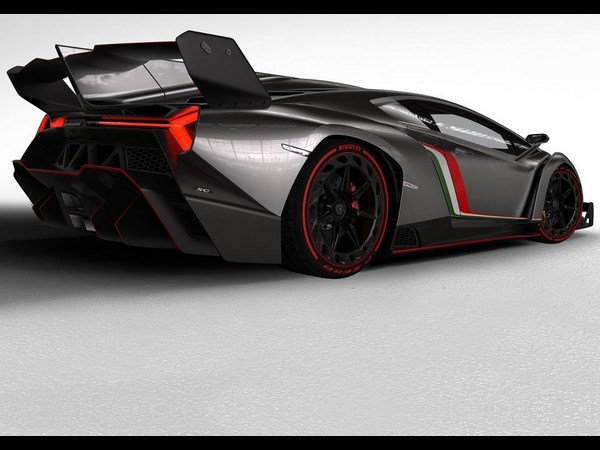 లాంబోర్గినీ వెనెవో