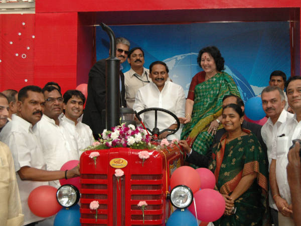 మహీంద్రా జహీరాబాద్ ట్రాక్టర్ ప్లాంట్ ప్రారంభం