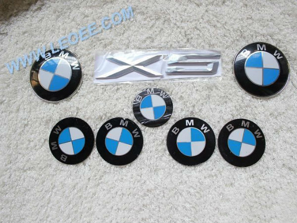 నకిలీ కార్ కిట్‌లతో నకిలీ లగ్జరీ కారు