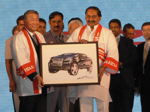 ఇసుజు ఎమ్‌యూ-7 ఎస్‌యూవీ విడుదల