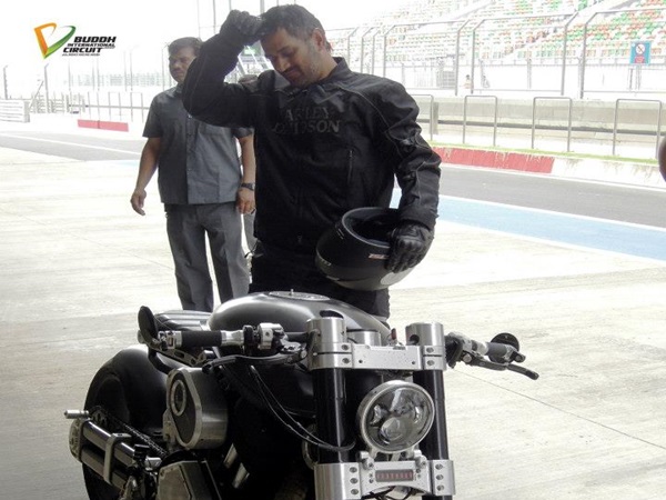 బిఐసి ట్రాక్‌పై ఇండియన్ క్రికెటర్స్