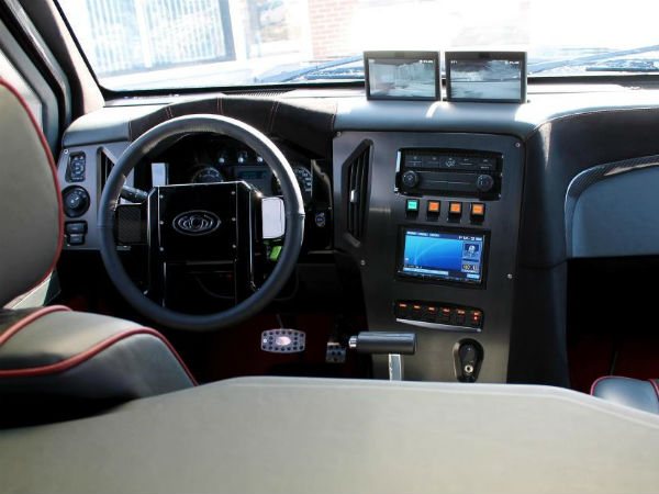 కాంక్వెస్ట్ ఎవేడ్ ఎస్‌యూవీ