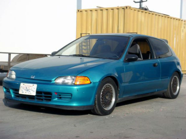 షాన్ లిస్‌జాక్ హోండా సివిక్ స్క్రాచ్ ఆర్ట్