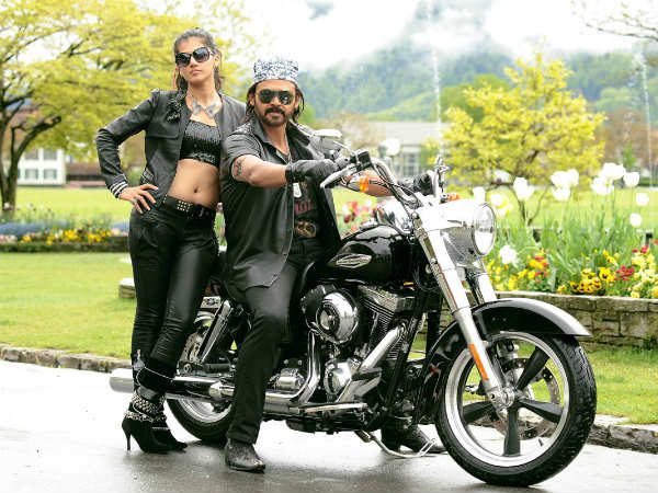 షాడో చిత్రంలో సూపర్‌బైక్‌లపై సందడి చేయనున్న వెంకీ