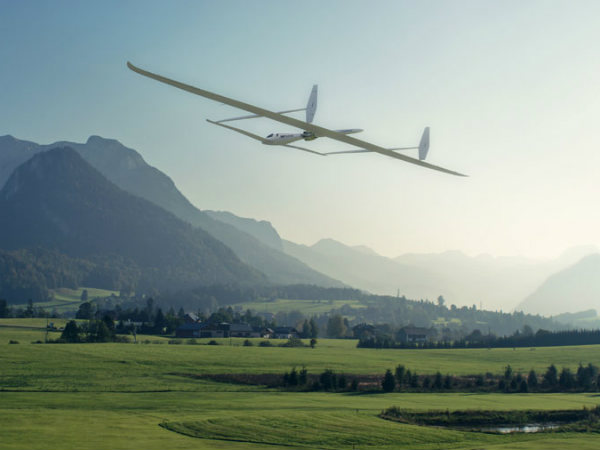 సన్‌టచర్ - సోలార్ పవర్డ్ ఎయిర్‌క్రాఫ్ట్