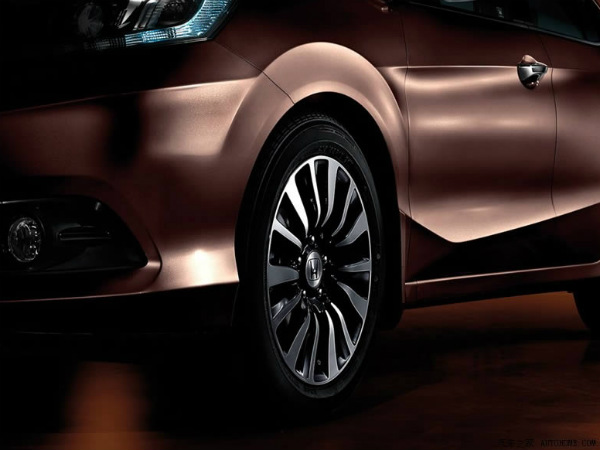 హోండా క్రైడర్ సెడాన్