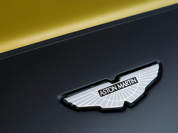 ఆస్టన్ మార్టిన్ వి12 వ్యాంటేజ్ ఎస్