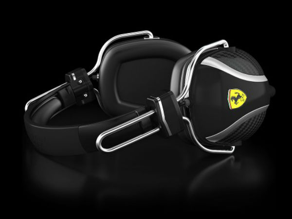 ఫెరారీ స్కుడెరియా పి200 హెడ్‌ఫోన్