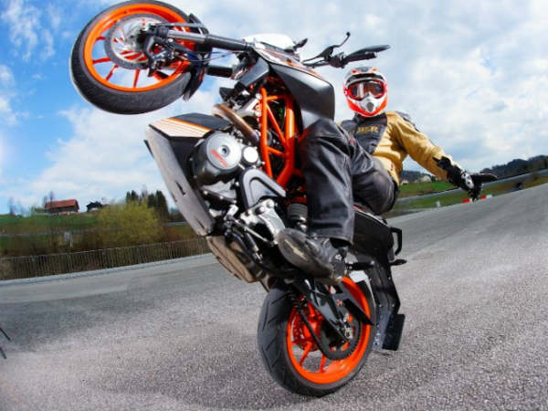 కెటిఎమ్ డ్యూక్ 390